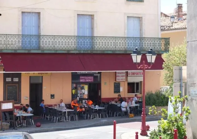 Magalas Studio Apartment